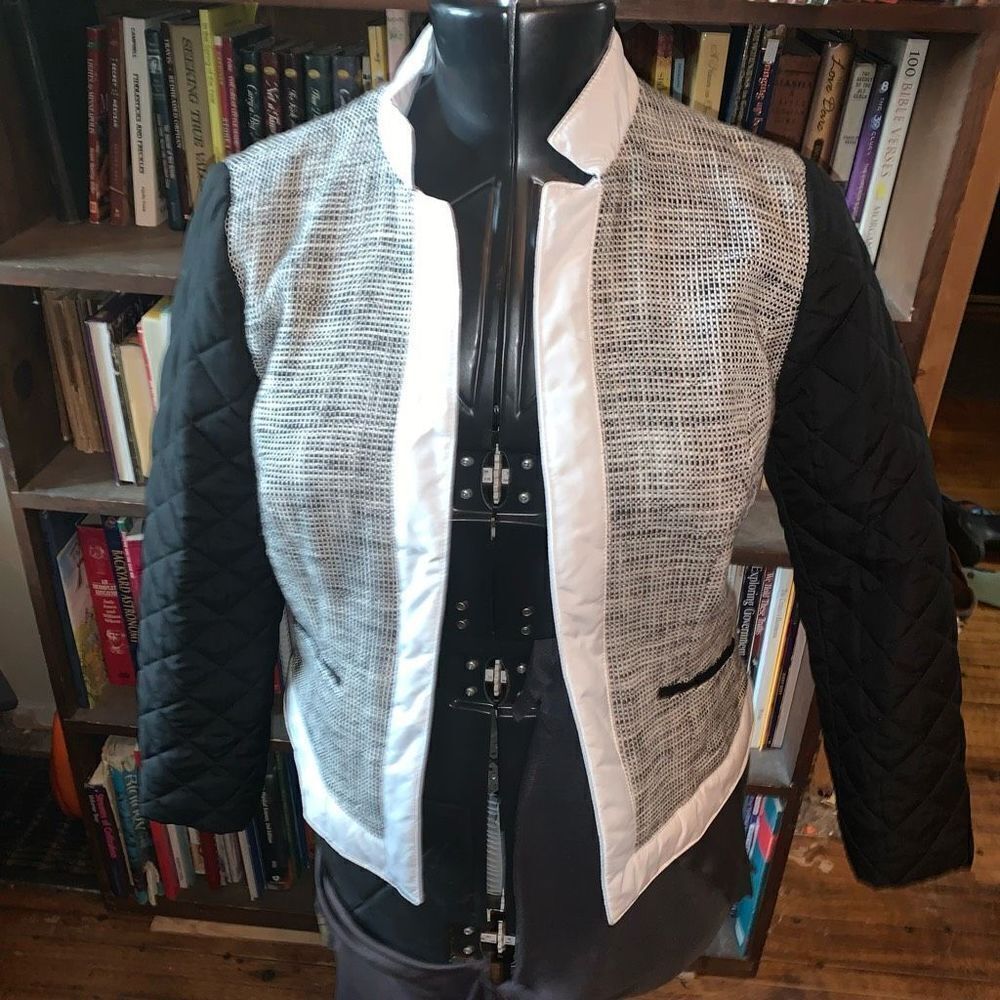 Chicos 0/M mixed media puffer sleeve mandarin color jacket